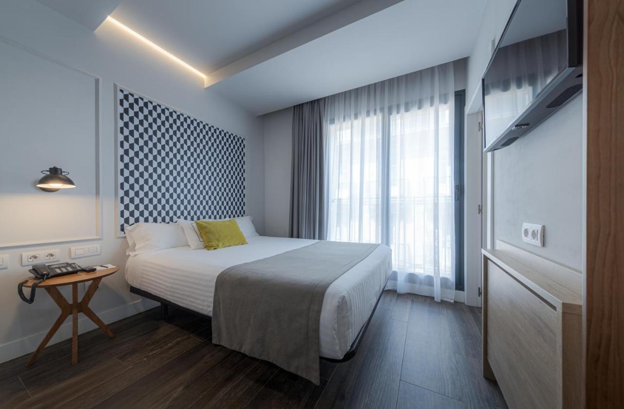 Hotel Intelier Victoria San Sebastián Zimmer foto